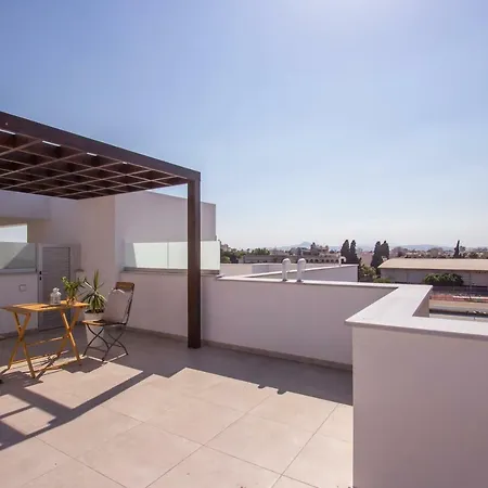 Amelia's 2b With Private Roof Garden Near Finikoudes *